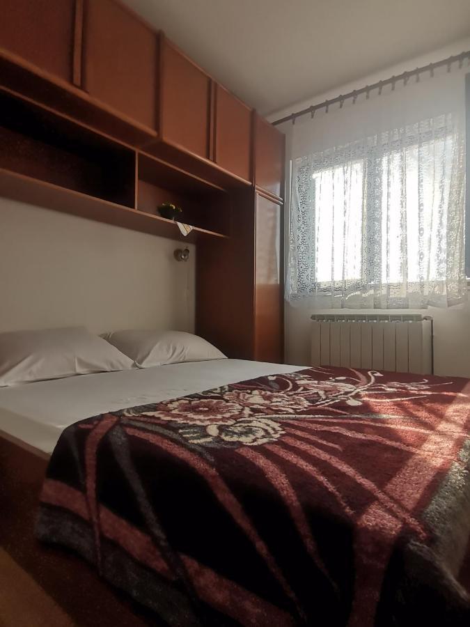 Apartments Petrica Malinska Kültér fotó
