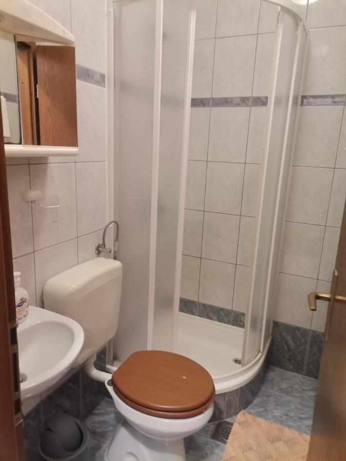 Apartments Petrica Malinska Kültér fotó